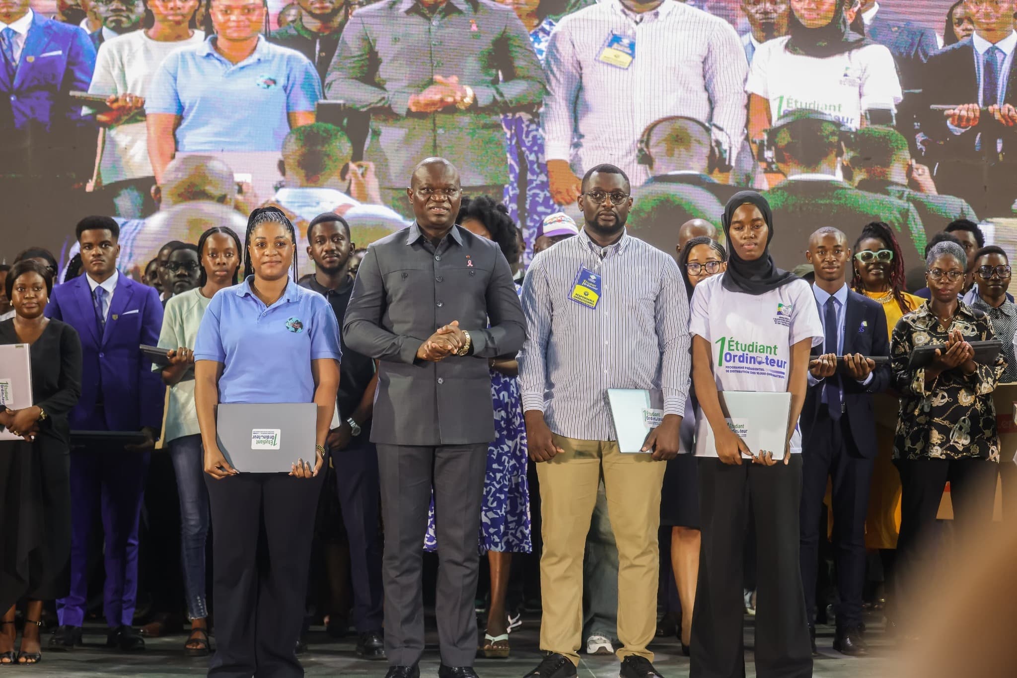 10 000 ordinateurs pour accélérer l’égalité des chances au Gabon