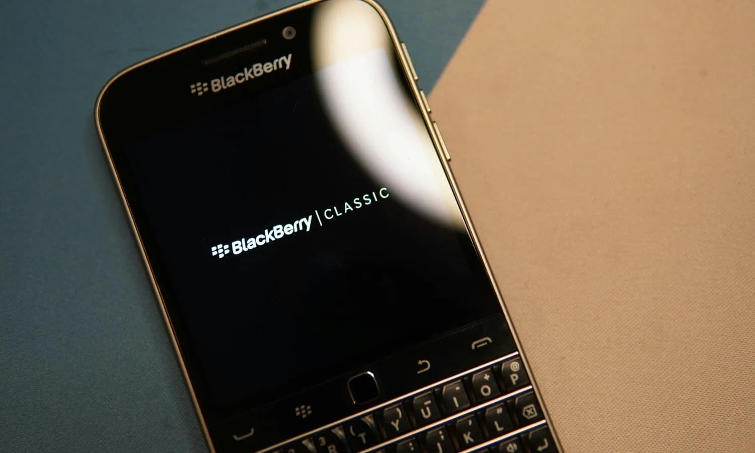 BlackBerry Classic renaît sous Android : Zinwa Q25 Pro dévoilé