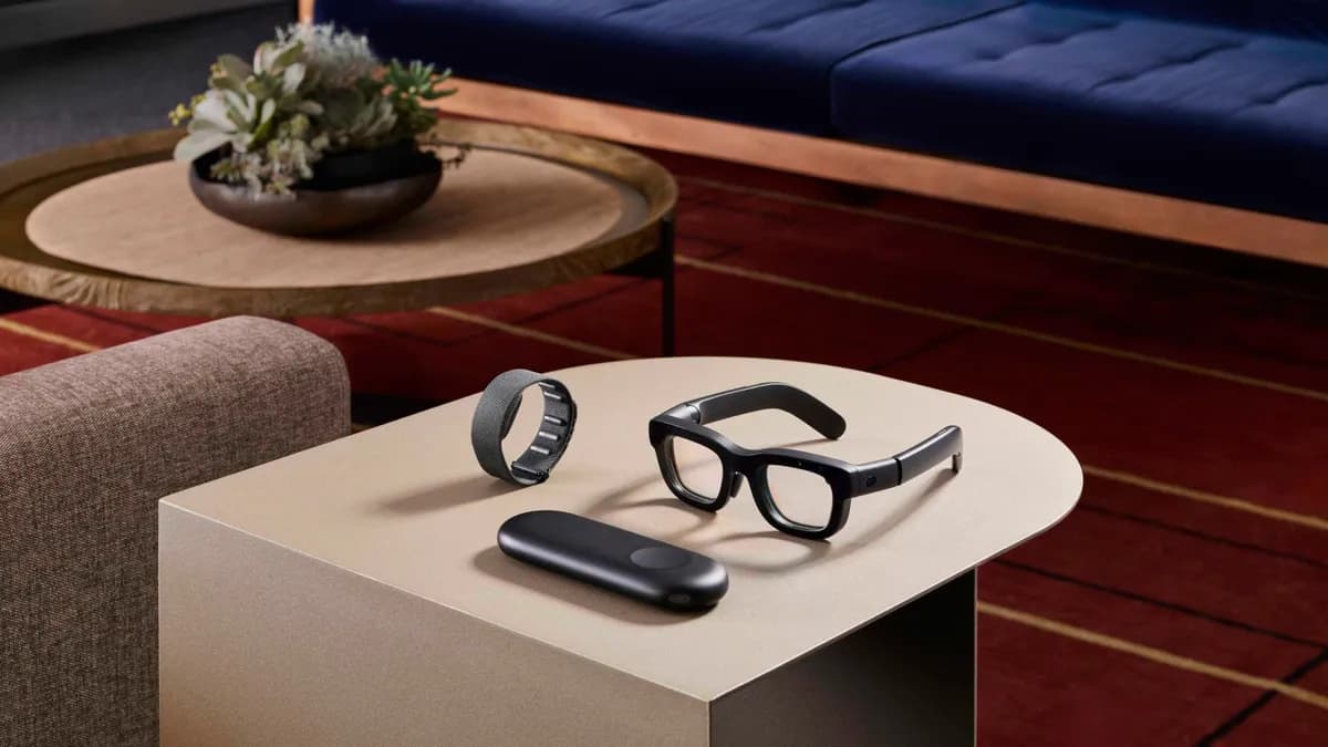 Meta mise sur un bracelet connecté pour ses futures lunettes intelligentes